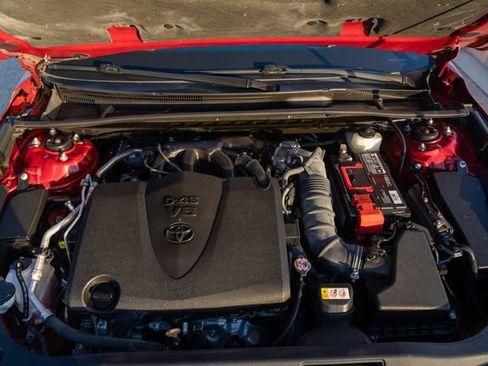 Used 2020 Toyota Avalon Limited image 36