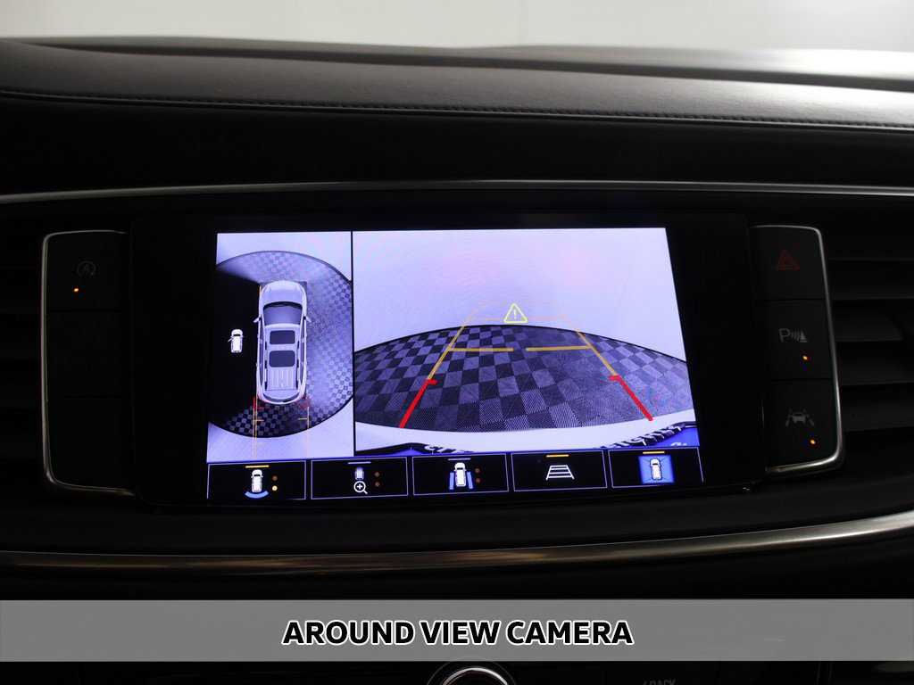 Used 2023 Buick Enclave Essence FWD image 4