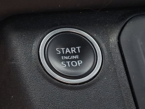 Used 2022 Land Rover Defender 110 X-Dynamic HSE image 23