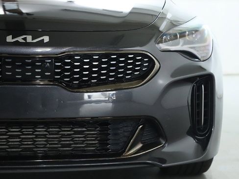 Used 2023 Kia Stinger GT2 image 7