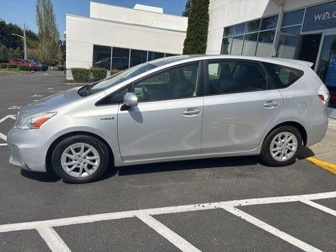 Used 2013 Toyota Prius V Two FWD image 2