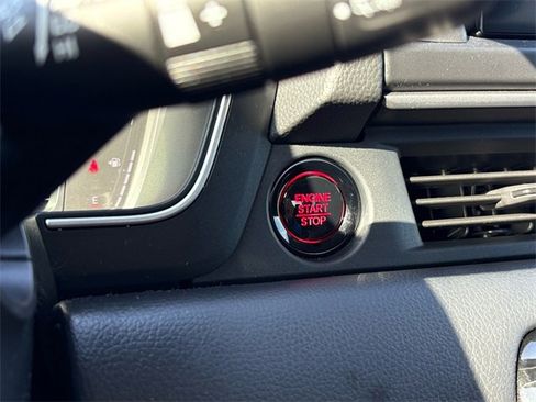 Used 2023 Honda Pilot Elite image 25