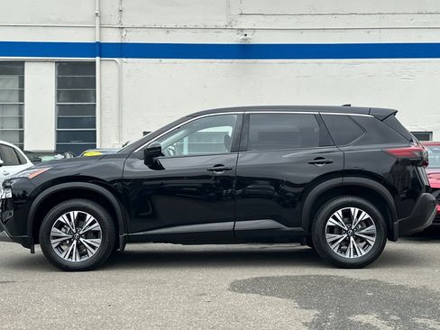 Used 2023 Nissan Rogue SV FWD image 7