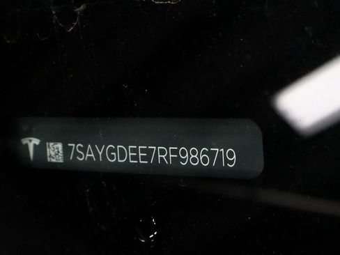 Used 2024 Tesla Model Y Long Range image 29