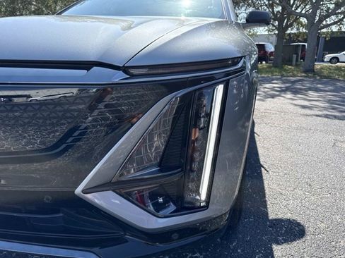 Certified 2024 Cadillac Lyriq Sport RWD image 9