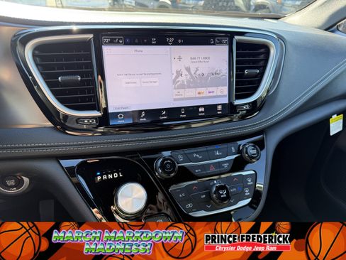 New 2026 Chrysler Pacifica Select w/ S Appearance Package image 22