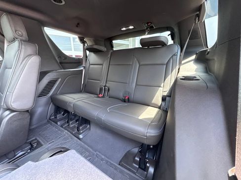 Used 2023 GMC Yukon Denali w/ LPO, Floor Liner Package AWD/4WD image 31