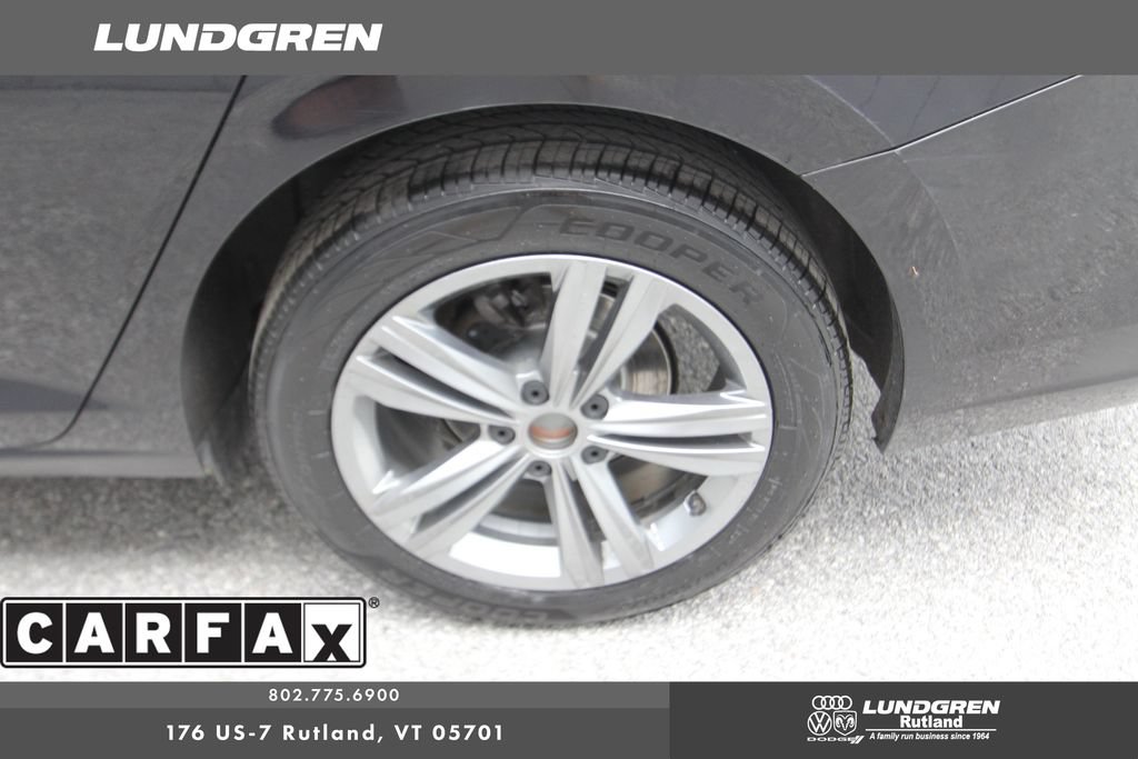 Used 2024 Volkswagen Jetta SE FWD image 16