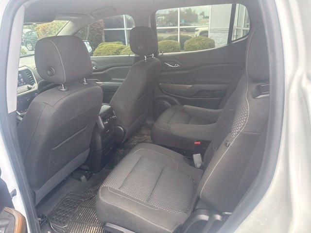 Used 2023 GMC Acadia SLE FWD image 18