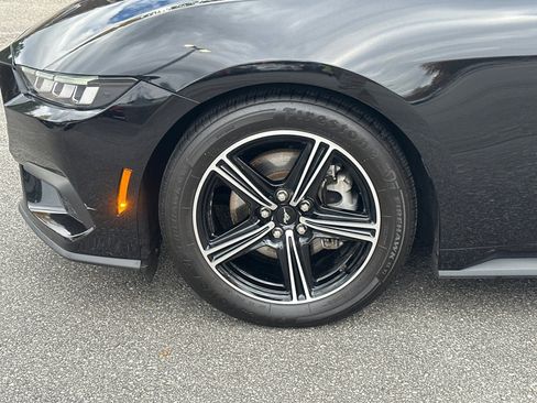 Used 2024 Ford Mustang Premium image 11