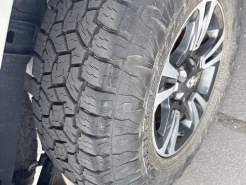 Used 2019 Toyota Tacoma TRD Sport w/ TRD Premium Sport Package image 6