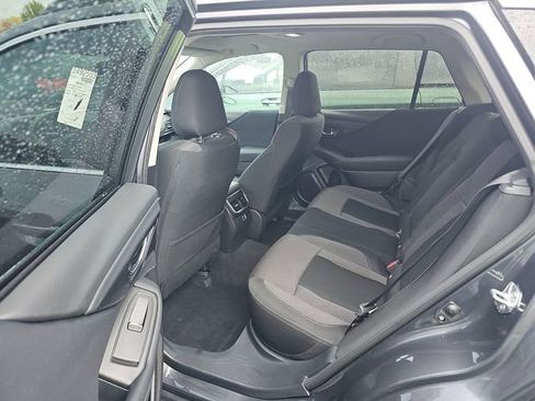 Used 2023 Subaru Outback Premium image 12