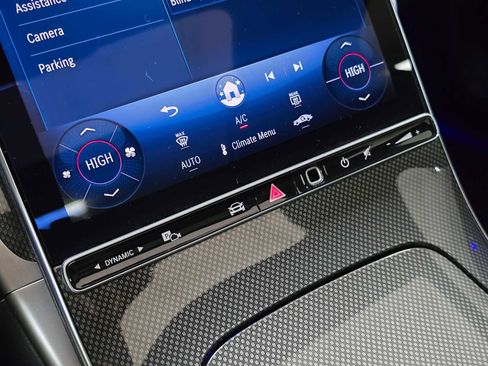 Certified 2025 Mercedes-Benz C 300 4MATIC Sedan image 31