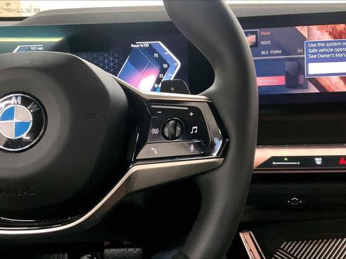 Used 2025 BMW X3 xDrive30i w/ Premium Package image 21