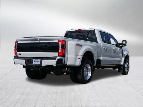 Certified 2026 Ford F450 Platinum w/ FX4 Off-Road Package AWD/4WD image 3