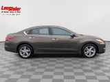 Used 2015 Nissan Altima 2.5 SV w/ Convenience Package image 6