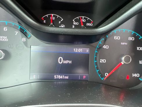 Used 2021 Chevrolet Colorado Z71 AWD/4WD image 12