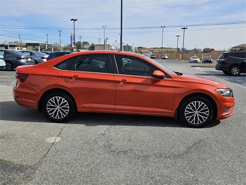 Used 2019 Volkswagen Jetta SE image 14
