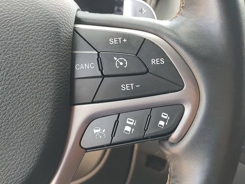 Used 2021 Jeep Grand Cherokee Laredo X AWD/4WD image 20