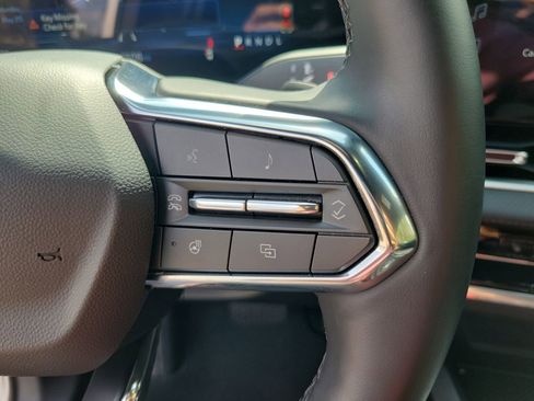 Used 2026 Chevrolet Equinox LT FWD image 19
