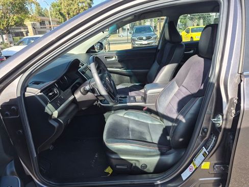Used 2015 Toyota Camry XSE FWD image 10