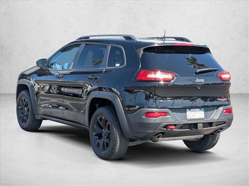 Used 2018 Jeep Cherokee Trailhawk w/ Trailer Tow Group AWD/4WD image 8