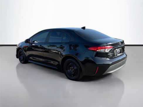 Used 2024 Toyota Corolla LE FWD image 5