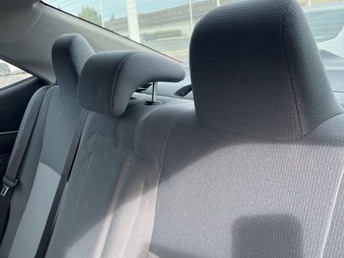 Used 2016 Toyota Corolla L image 9