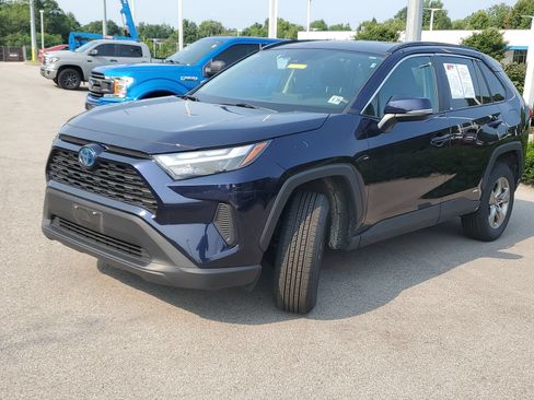 Certified 2024 Toyota RAV4 XLE AWD/4WD image 2