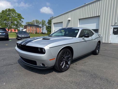 Used 2021 Dodge Challenger SXT w/ Plus Package RWD image 2