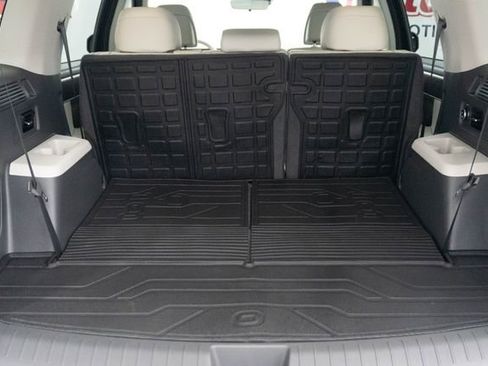 Used 2024 Hyundai Santa Fe SEL FWD image 8