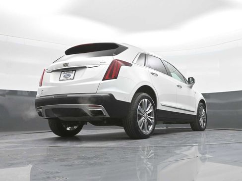 Used 2022 Cadillac XT5 Premium Luxury w/ Platinum Package AWD/4WD image 42