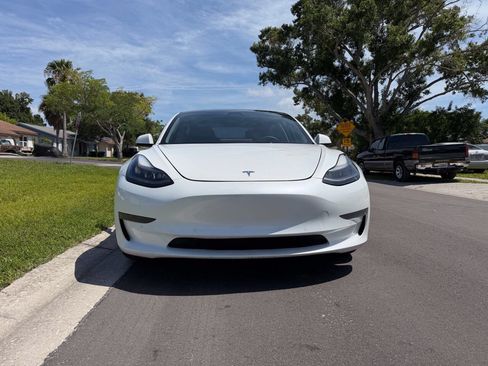 Used 2022 Tesla Model 3 Standard Range RWD image 7