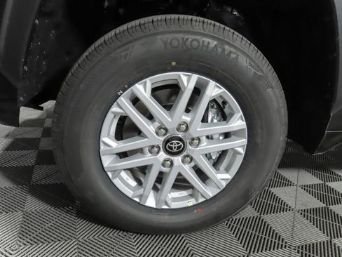 New 2025 Toyota Tundra SR5 image 31