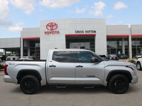 Used 2022 Toyota Tundra SR5 image 1