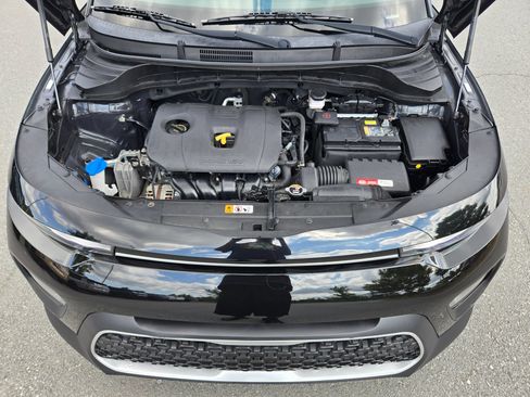 Used 2021 Kia Soul LX FWD image 19