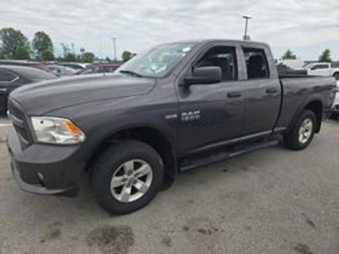 Used 2017 RAM 1500 Express AWD/4WD image 2