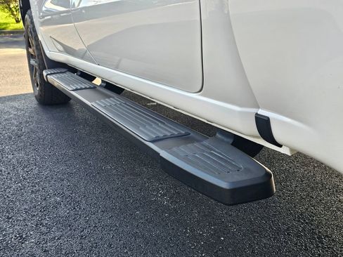 Used 2022 Chevrolet Silverado 1500 LT Trail Boss w/ Safety Package image 12