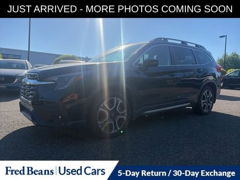 Used 2023 Subaru Ascent Limited AWD/4WD image 3