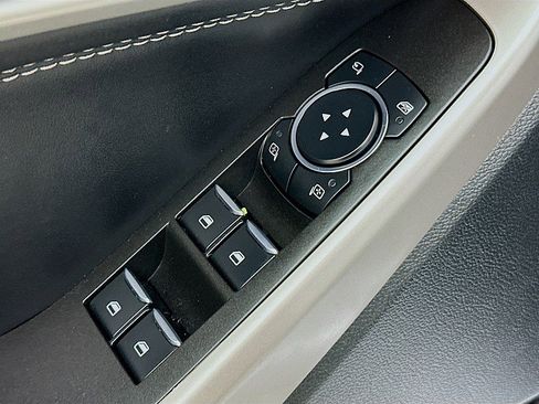 Used 2023 Ford Explorer Limited w/ Equipment Group 301A image 21