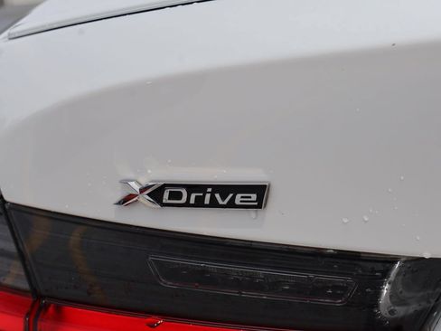 Used 2026 BMW 330i xDrive Sedan AWD/4WD image 9