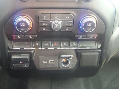 Used 2020 Chevrolet Silverado 1500 LT w/ All-Star Edition AWD/4WD image 27