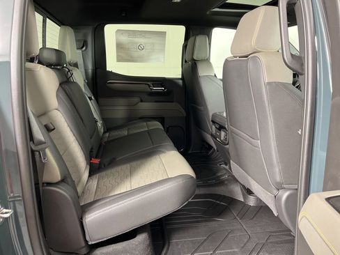 New 2026 Chevrolet Silverado 1500 ZR2 image 14