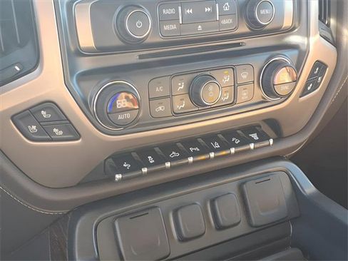 Used 2017 GMC Sierra 3500 Denali w/ Duramax Plus Package image 12