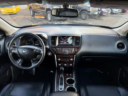 Used 2015 Nissan Pathfinder Platinum image 26