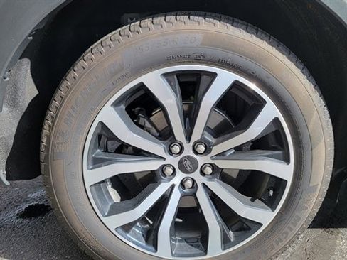 Used 2025 Ford Explorer ST-Line image 15