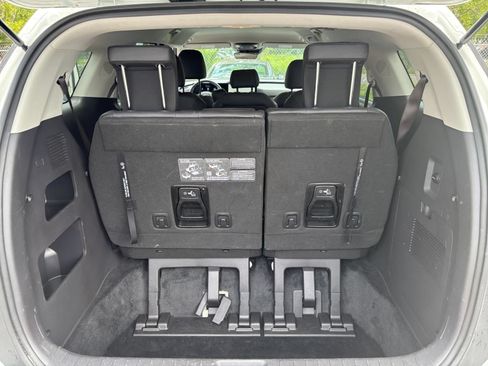 Used 2026 Kia Carnival FWD image 34