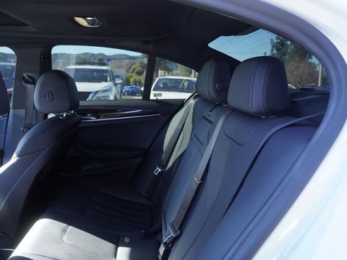 Used 2022 BMW 530e w/ M Sport Package image 16