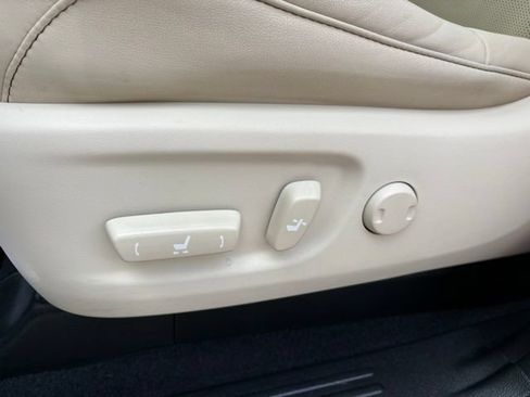 Used 2023 Lexus GX 460 Premium AWD/4WD image 28