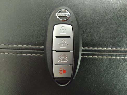 Used 2022 Nissan Sentra SV FWD image 32